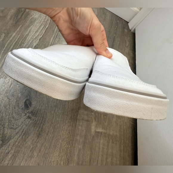 Splay Freestyle Slip On Sneaker M9.5/W11 White Casual Barefoot Minimalist Shoe main image 6